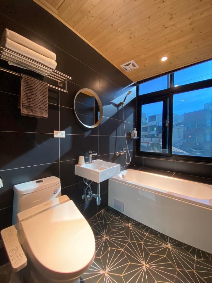 良文旅2館ryou Hotel Vintage - II Đài Nam Ngoại thất bức ảnh