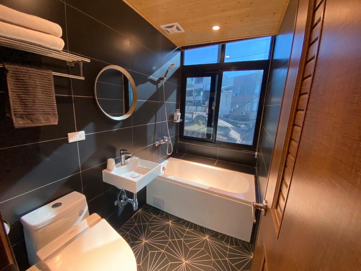 良文旅2館ryou Hotel Vintage - II Đài Nam Ngoại thất bức ảnh